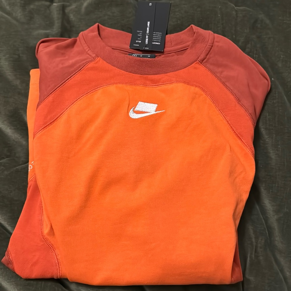 Nike tshirt